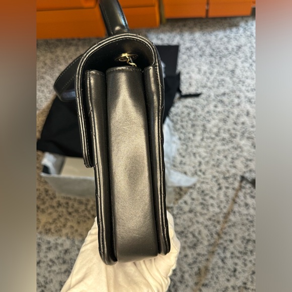 CHANEL Medium Trendy CC in Black Lambskin - Picture 7 of 12